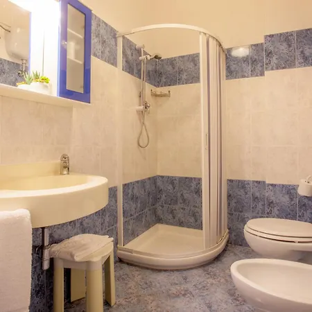 Отель Azzurra Сенигаллия